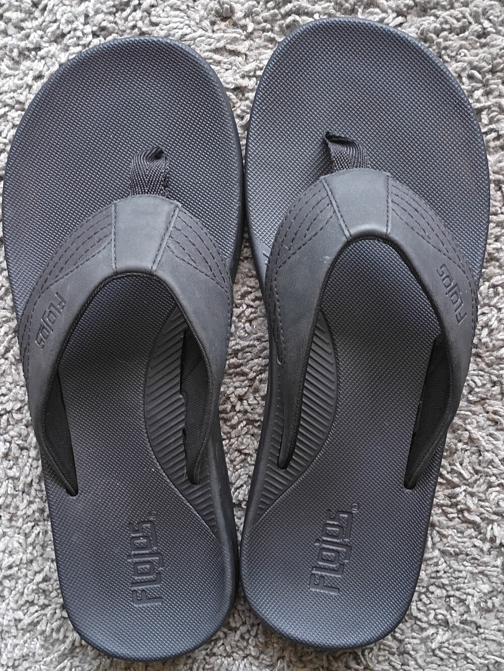 Flojos Men's Charcoal Black Flip Flops